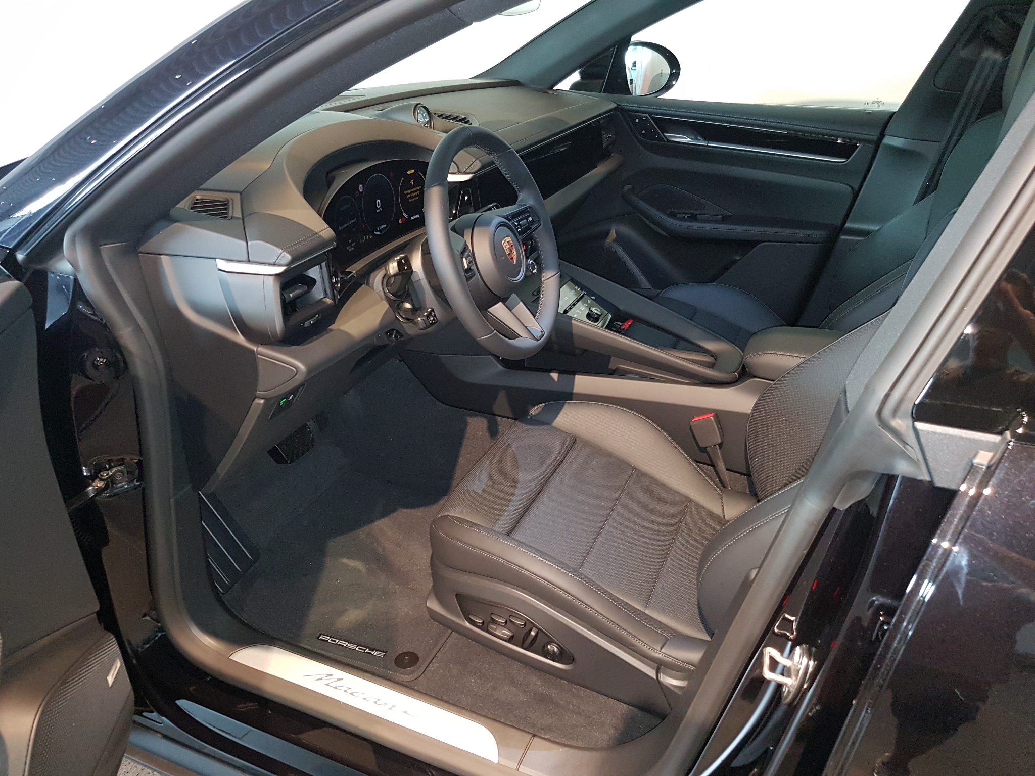 Porsche Macan 4 Electric Se Spec MOMS 2025, kuva 6/42