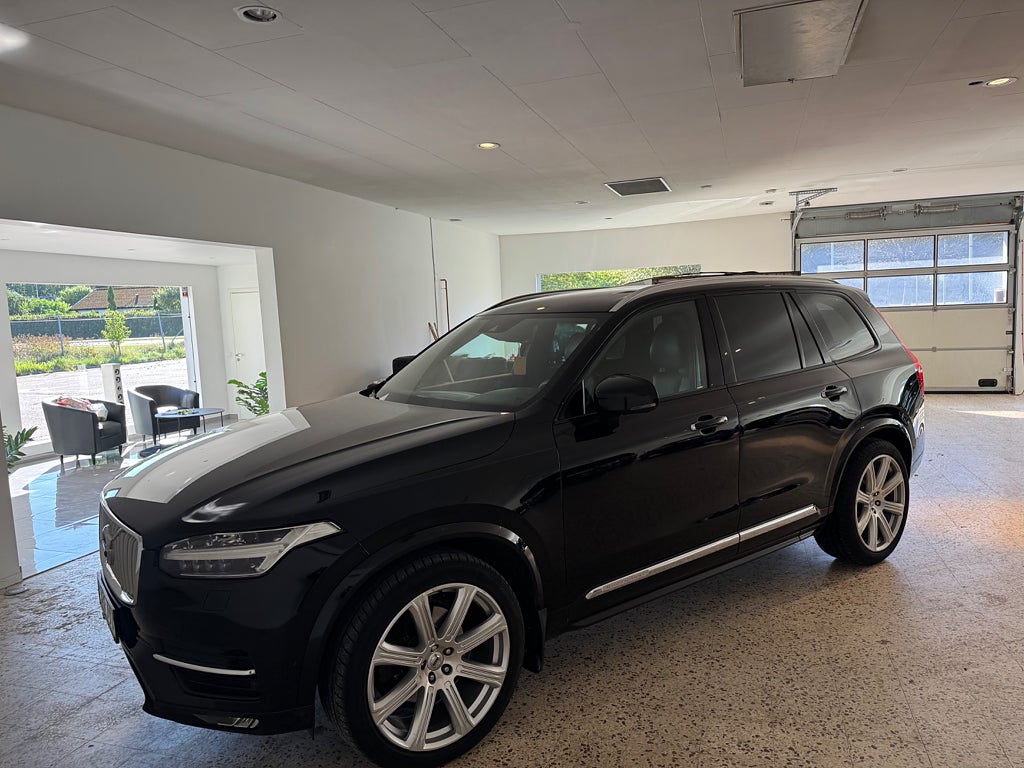 Volvo XC90 D5 AWD Inscription välvårdad 