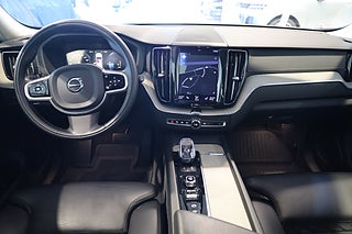 SUV Volvo XC60 19 av 32
