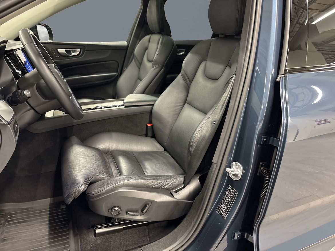 Volvo XC60 Recharge T6 Ultimate Dark 2024, bild 6/10