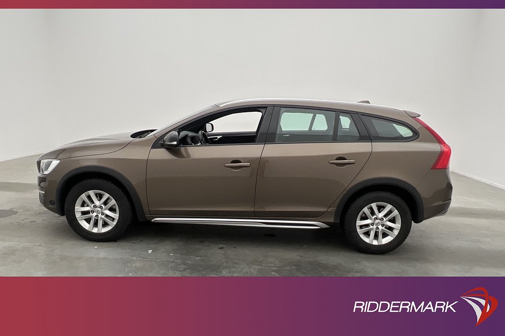 Volvo V60 Cross Country D4 AWD Summum Värmare Skinn Drag VOC