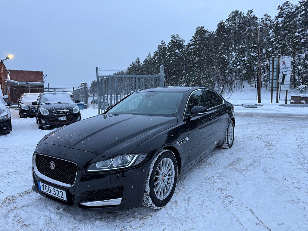 Jaguar XF 20d 180hk Automat Navi Välvårdad Euro 6