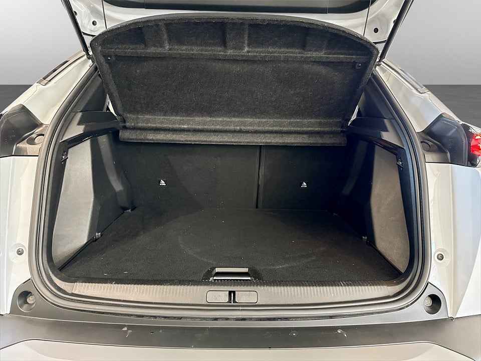 Bild på Peugeot 2008 GT 1.2 PT 130hk Aut B-KAMERA ELSTOL
