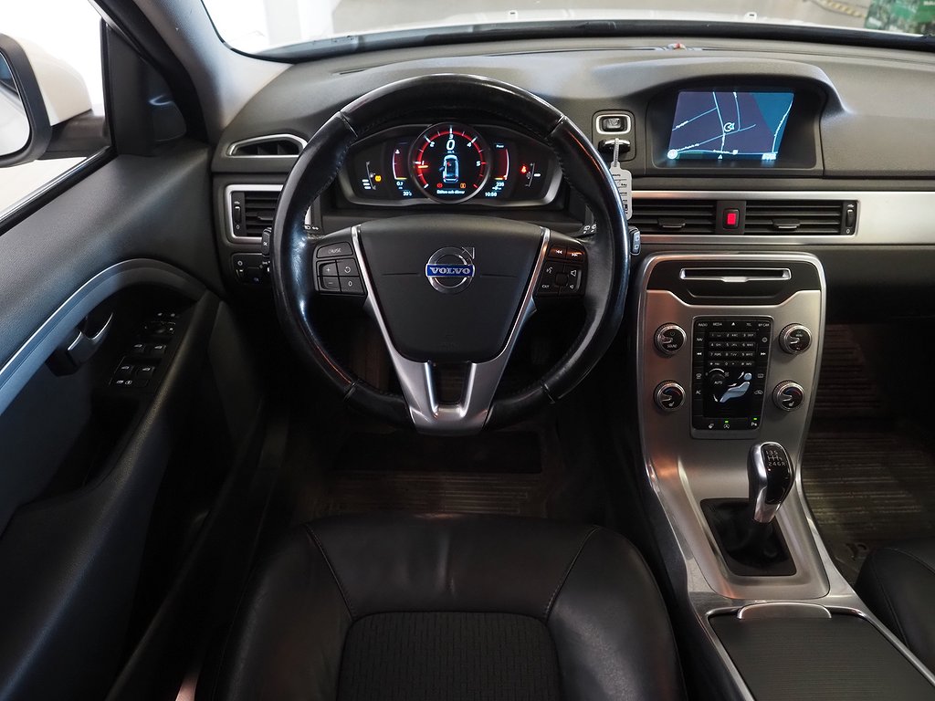Volvo V70 D4 181hk Momentum Drag Navi VOC Kamrem Bytt 2015