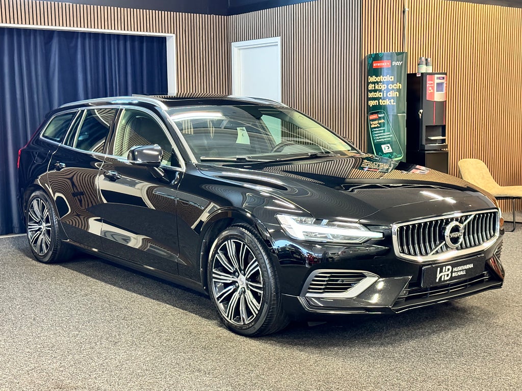 Volvo V60 Recharge T6 AWD Geartronic Inscription H/K Pano 