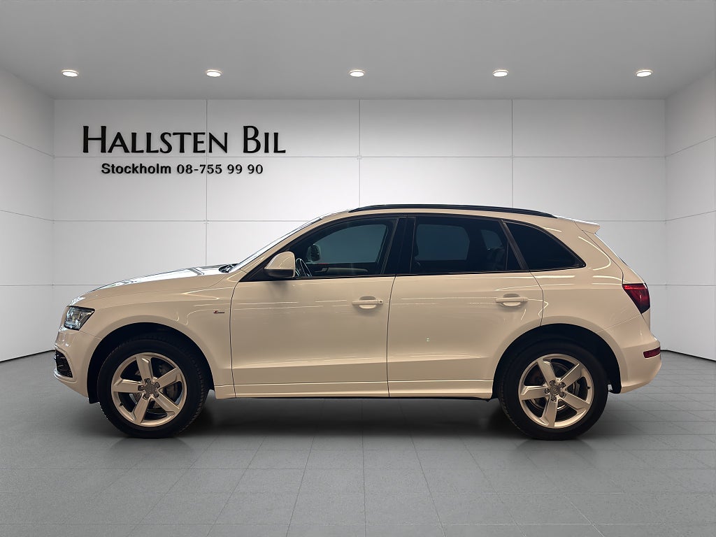 Audi Q5 2.0 TDI Quattro S-Line Design Dragkrok Panorama SvSåld