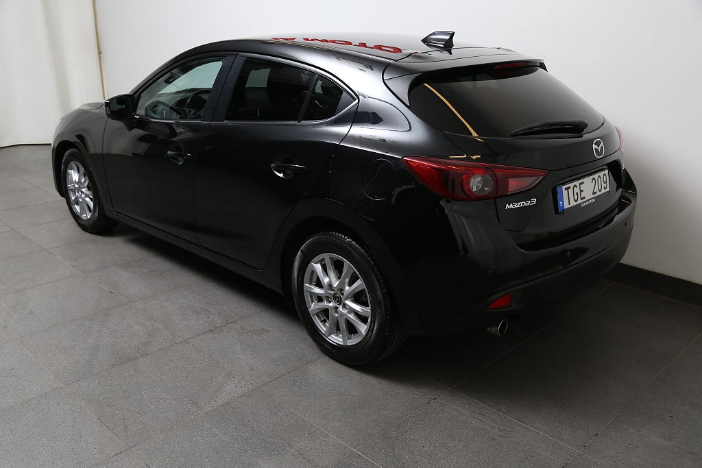 Mazda 3 2,0 SKYACTIV-G 120hk Aut 5D Navi P-sensorer 2013