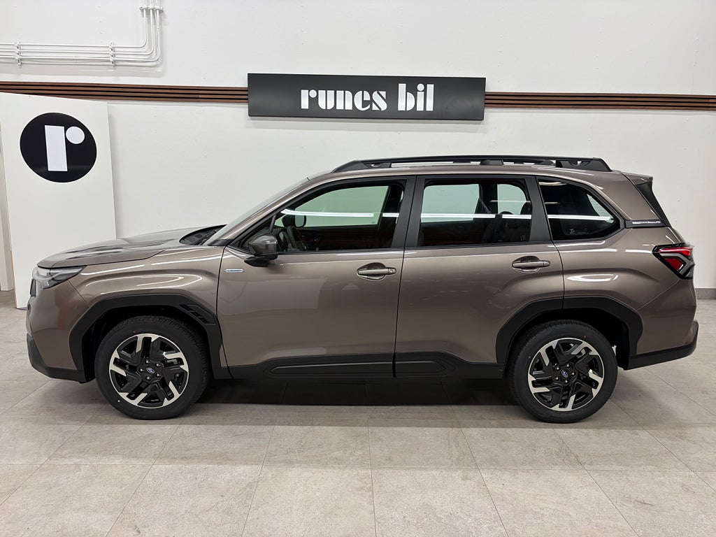 Subaru Forester 2025 - miniatyr 2