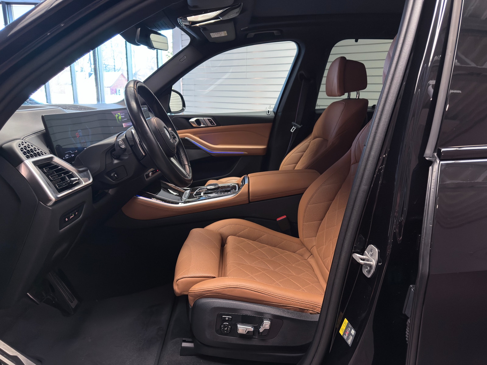 BMW X5 xDrive50e 490hk M-Sport | Innovation | Drag 2024 - miniatyr 15