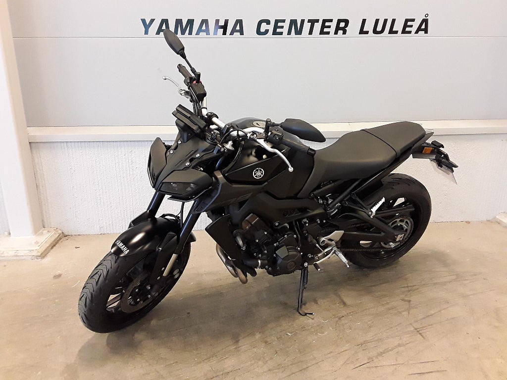Yamaha MT-09 