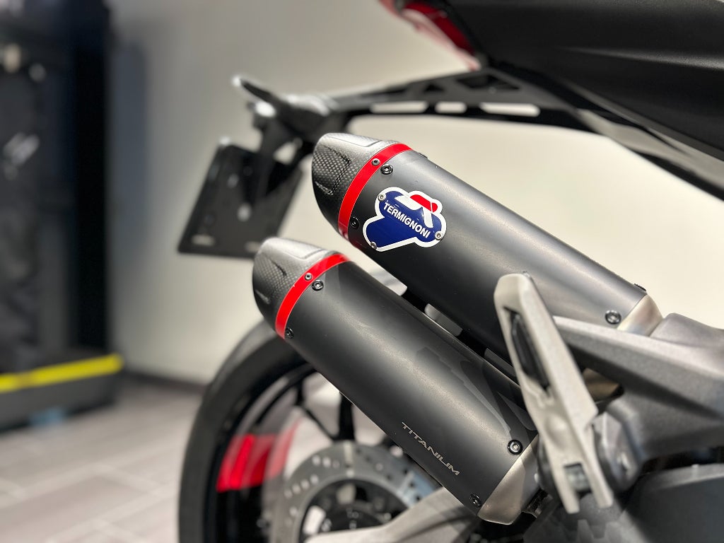 Ducati Monster V2 Plus DQS/ Termignoni slip-on / Endast 214 mil!