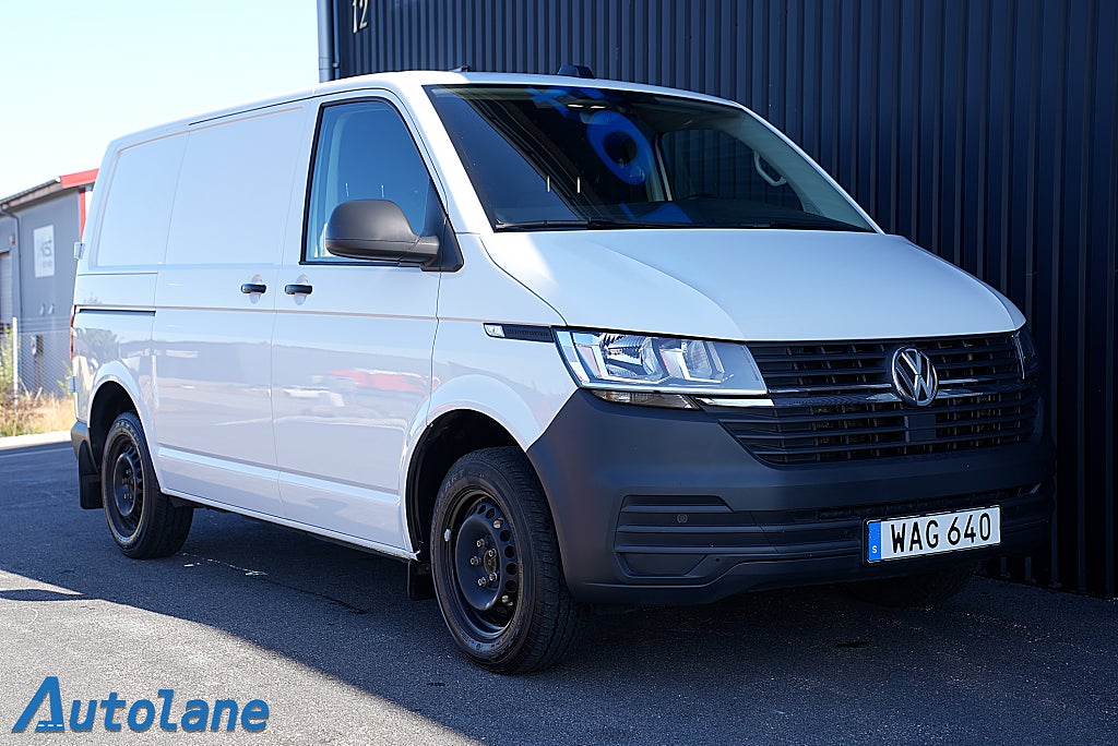 Volkswagen Transporter T30 2.0 TDI SCR Dragkrok,CarPlay,3 sits, MOMS, 150hk