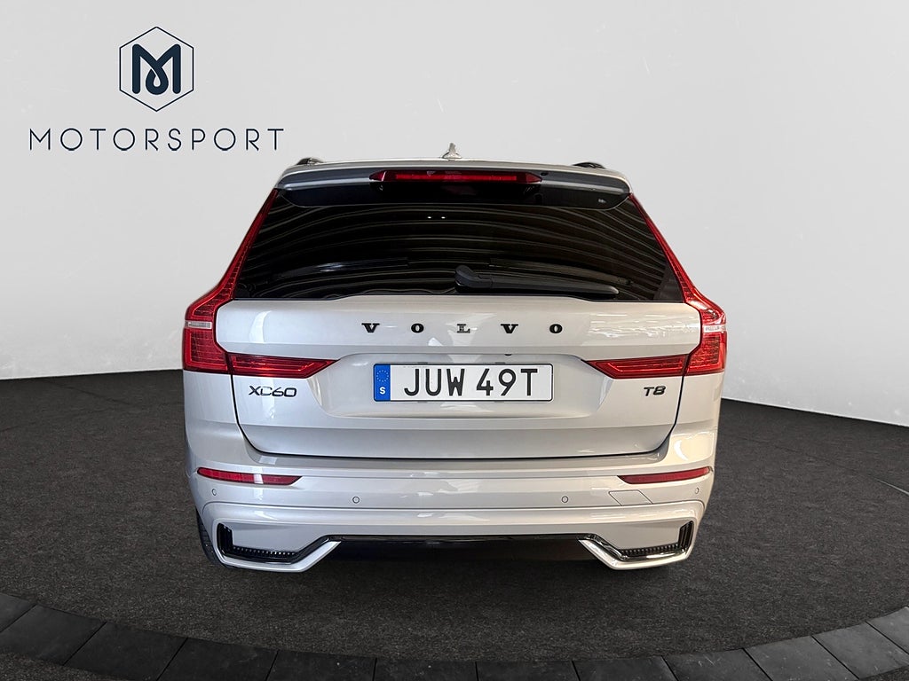 Volvo XC60 Recharge T8 AWD R-Design Adap-fart Drag Navi H/K Pano bild 6
