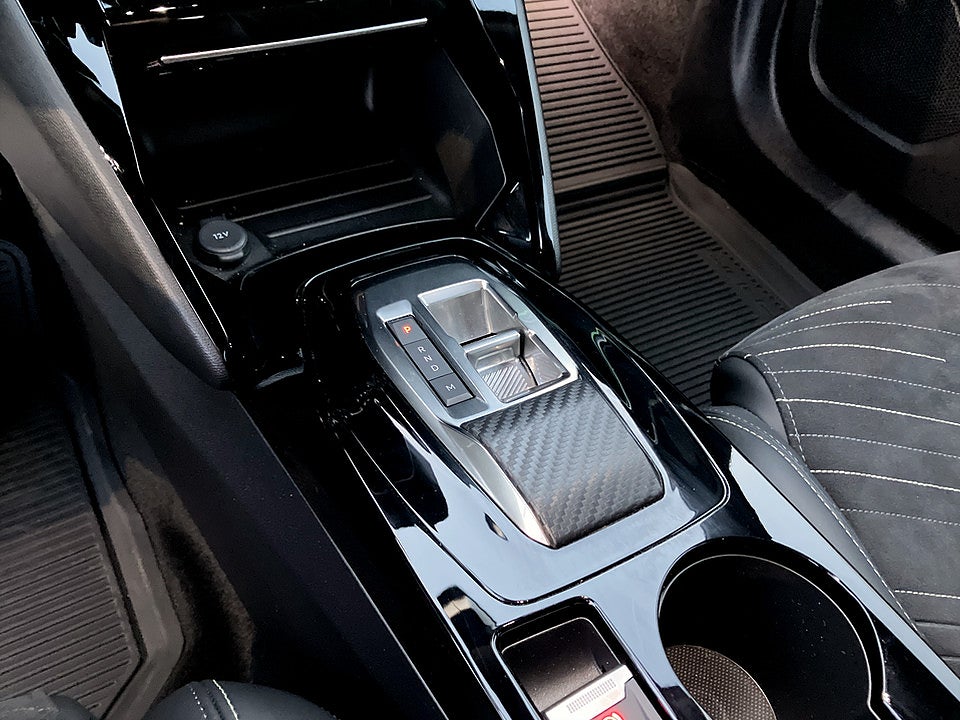 Bild på Peugeot 2008 GT 1.2 PT 130hk Aut B-KAMERA CARPLAY