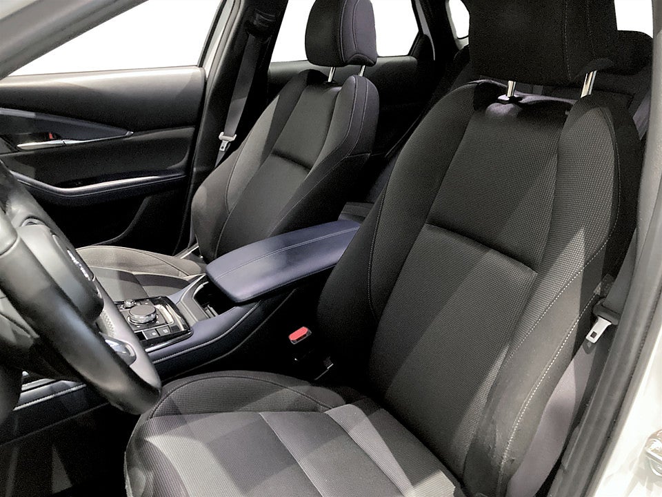 Bild på Mazda CX-30 2.0 SKYACTIV-G M 122hk - B-KAMERA, FARTHÅLLARE