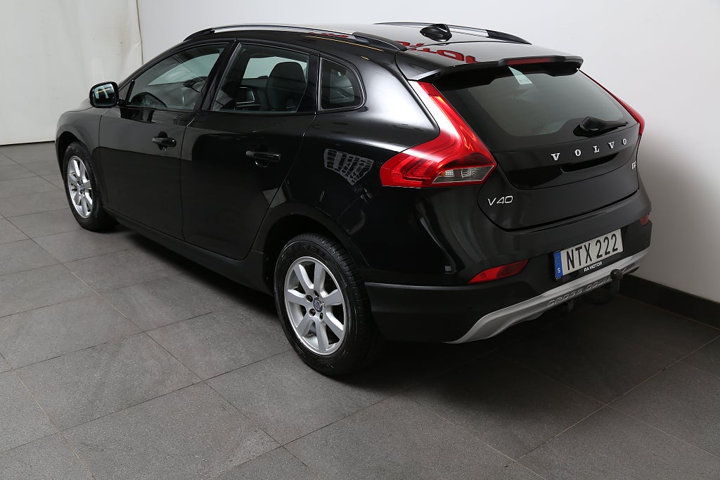 Volvo V40 Cross Country D2 Momentum BE 120hk Värmare Dragkrok 2016