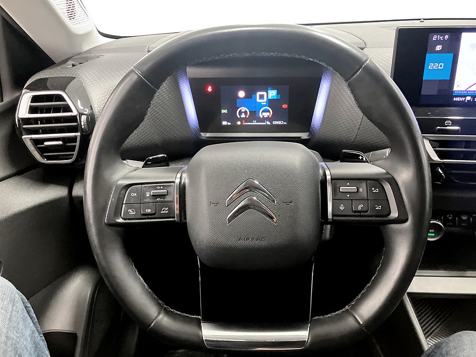 Bild på Citroën C4 Shine 1.2 PT 155hk Aut B-KAMERA CARPLAY
