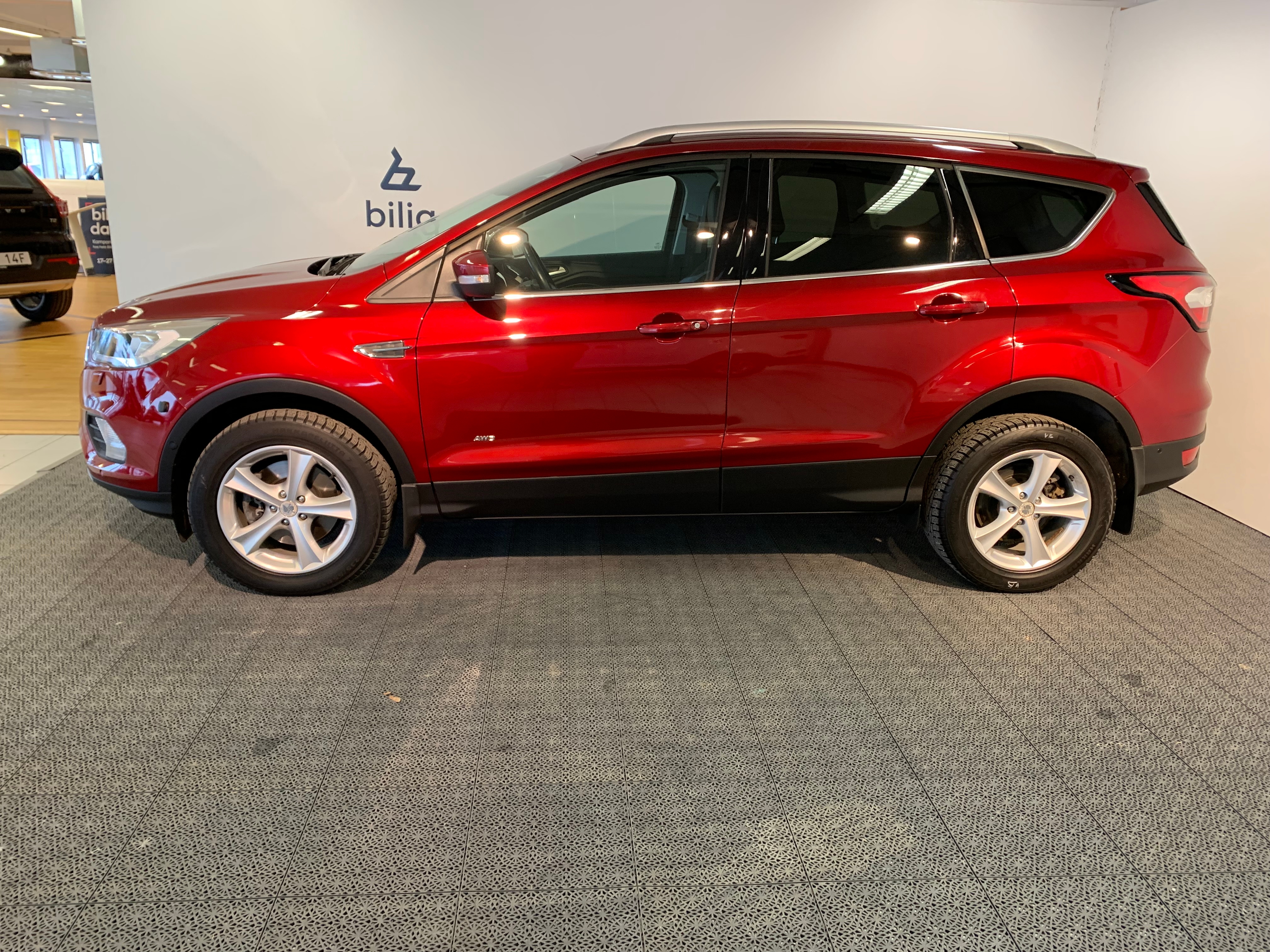 Ford Kuga 2.0 TDCi 150 Titanium AWD 5-d, bild 2/16