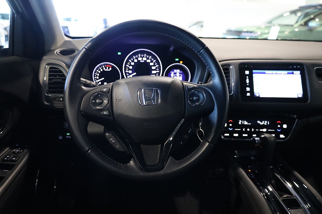 Honda HR-V 1.5 i-VTEC Elegance AUT Drag Kamera Navi Blåtand PDC 2020