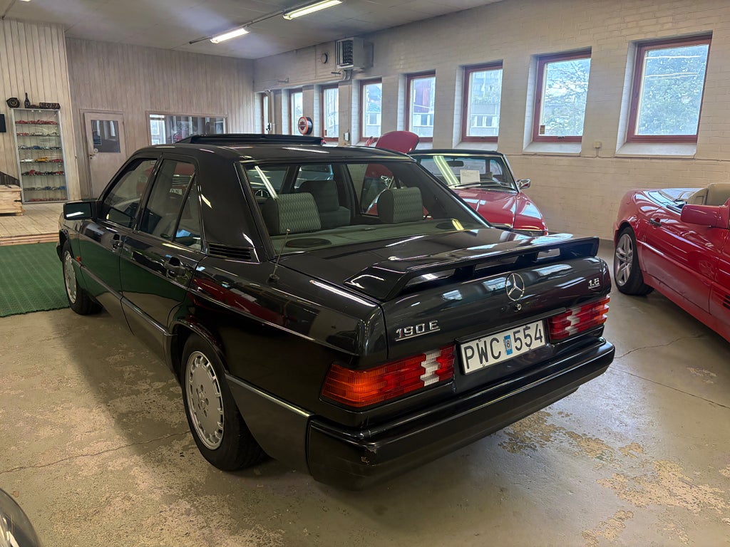 Mercedes-Benz W201 190 E 1.8 4G-Tronic  / Automat soltak