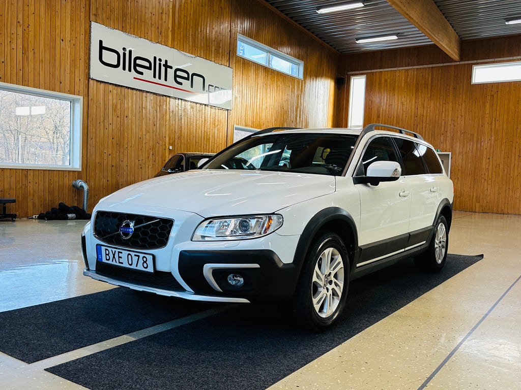 Volvo XC70 D4 Momentum BLIS VOC P-Värmare Drag Kamrem-Bytt