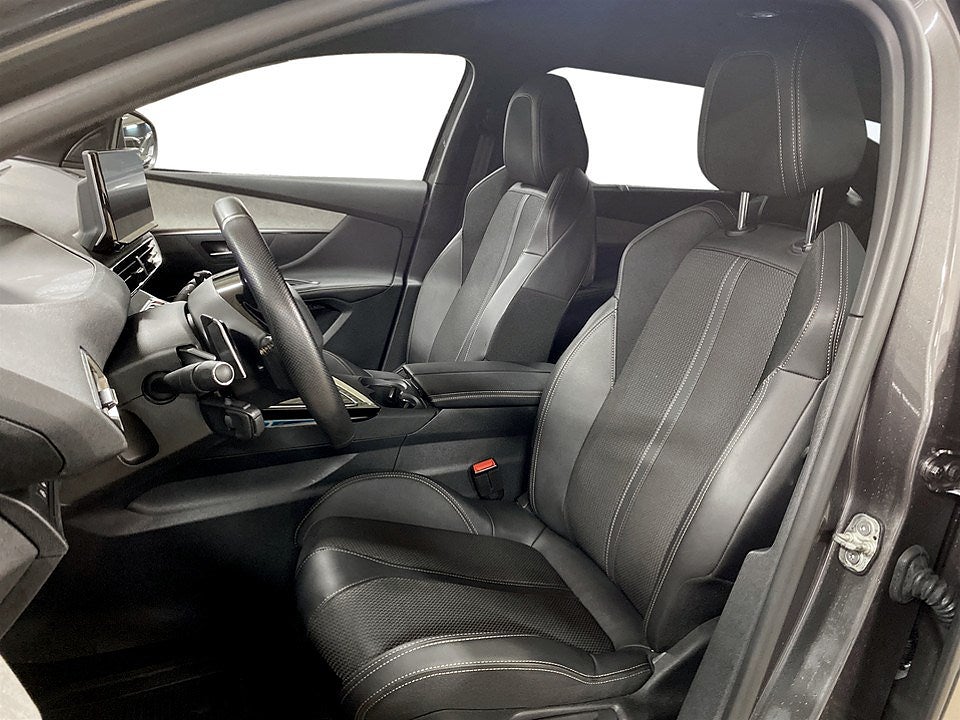 Bild på Peugeot 5008 GT Black Pack 1.2 PT 130hk Aut - 7-SITS, B-KAMERA