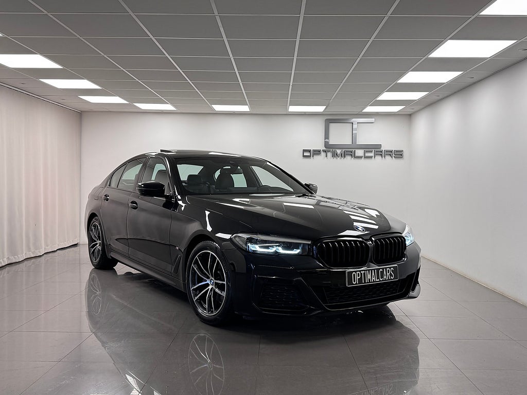 BMW 520 D xDrive Sedan M-SPORT Lågmil Taklucka Innovation