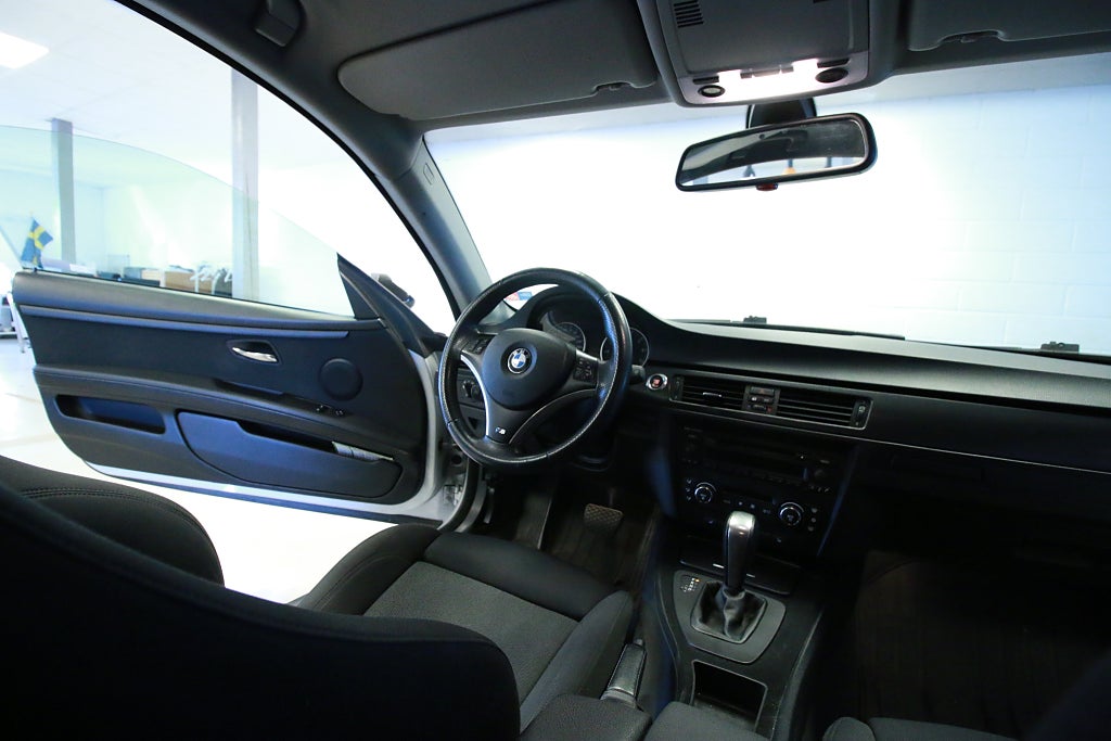BMW 320i Coupé Automatisk, 6-trinn, 170ps, 2008