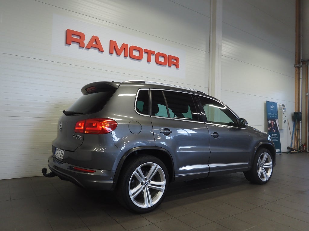 Volkswagen Tiguan TDI 177hk  4M R-Line | Pano | D-värm | Drag | Kamera | 2015