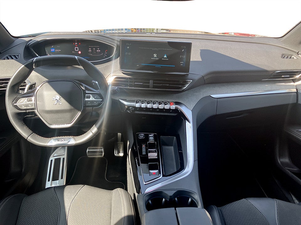 Bild på Peugeot 3008 GT 1.2 PT 130hk Aut B-KAMERA CARPLAY