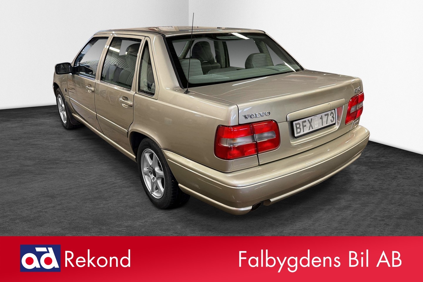 Volvo S70 2.0,en ägare 1999, kuva 4/36