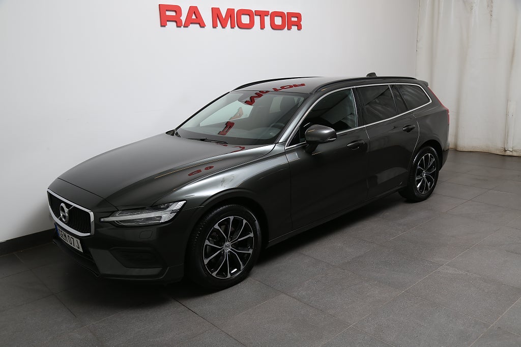Volvo V60 B4 Diesel 197hk Momentum Aut Navi Kamera VOC Leasbar 2022