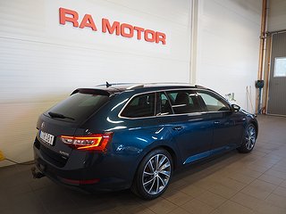 Kombi Skoda Superb 5 av 23