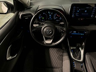 Toyota Yaris Hybrid CVT MoK Navi Carplay Kamera Kamkedja SoV