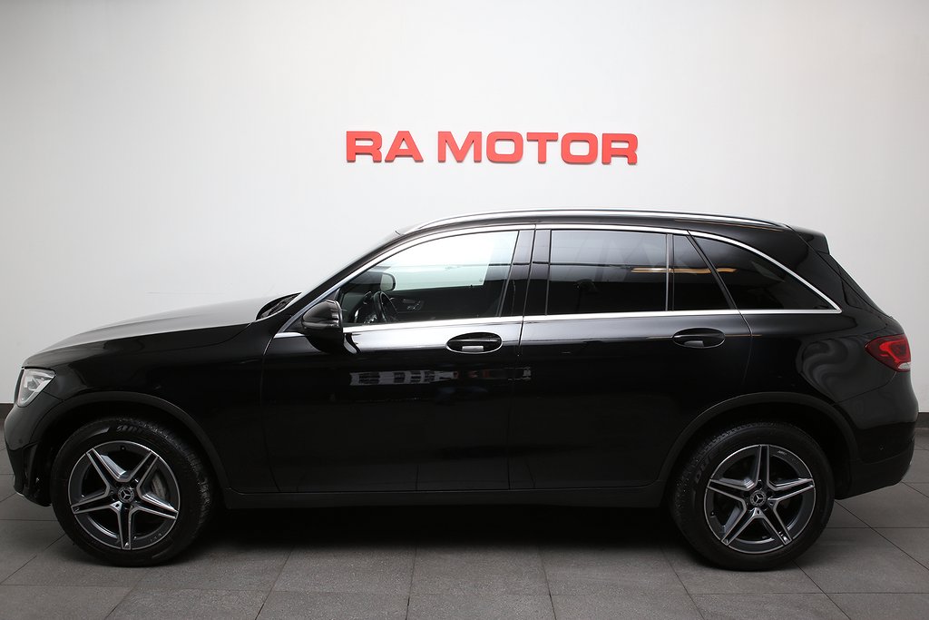 Mercedes-Benz GLC 300 e 4MATIC 9G-Tronic AMG Line 2022