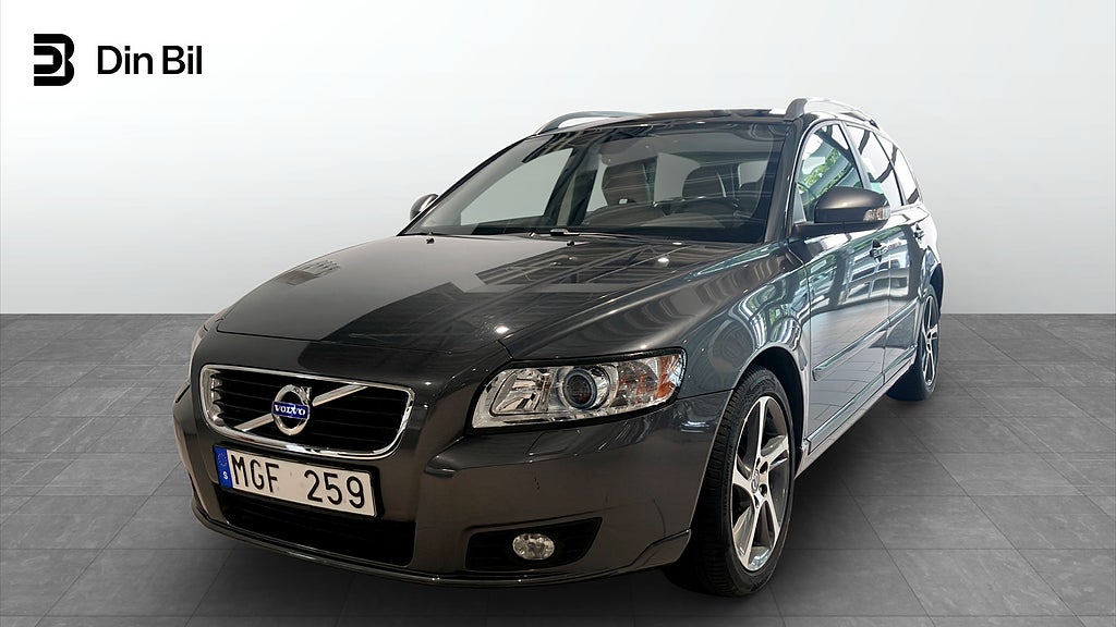 Volvo V50 D3 Classic Summum Sensorer/Värmare/Skinn 150Hk