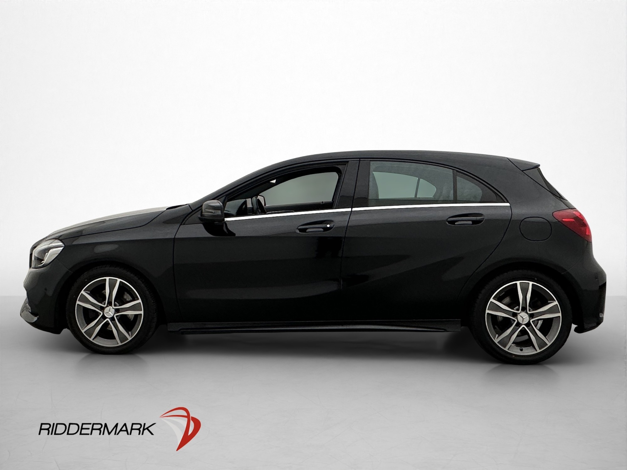 Mercedes-Benz A 180 AMG 2018, photo 4/75