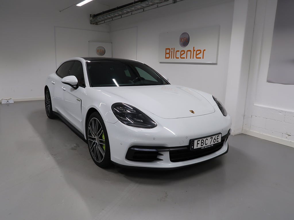 Porsche Panamera *KFL 10 år 2,99%* 4 E-Hybrid Sport Turismo 605hk BOSE-Pano-Kamer