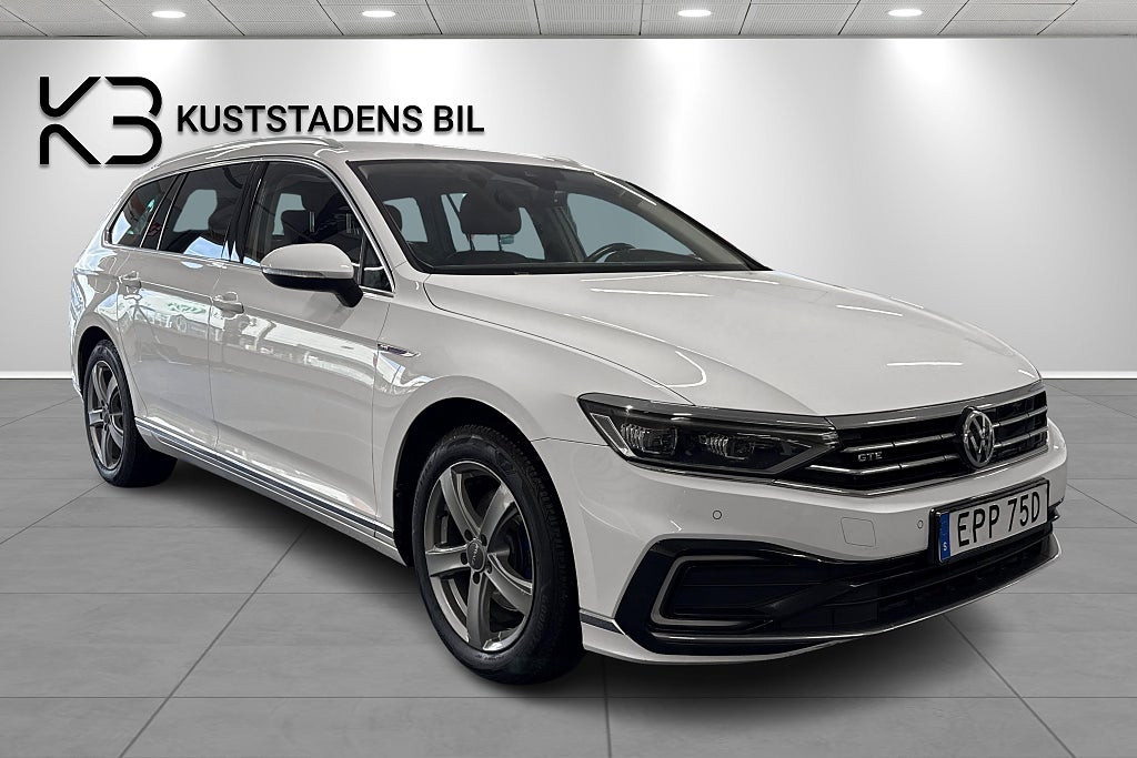 Volkswagen Passat Sportscombi GTE 1.4TSI Kamera Drag Värmare
