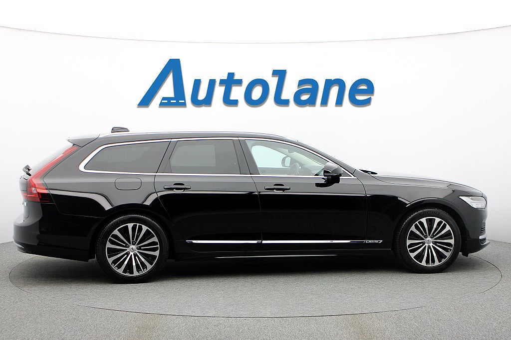 Volvo V90 Recharge T6 AWD Core Bright Sommarkampanj 4,99% 350hk