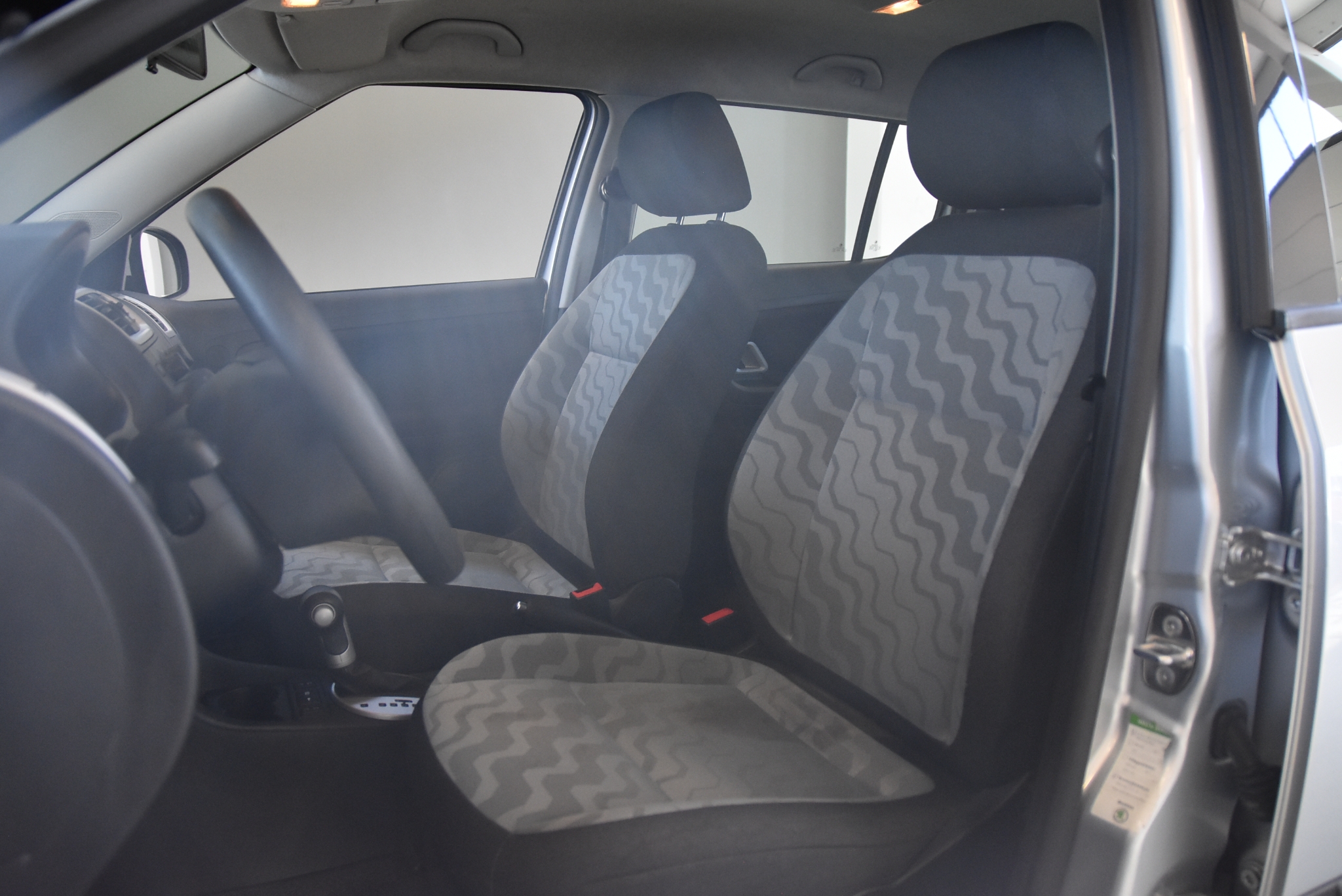 Skoda Fabia 2009, bild 6/43