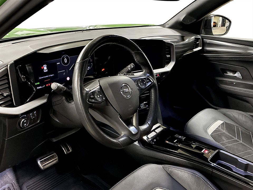 Bild på Opel Mokka Ultimate 1.2 Turbo 130hk Aut B-KAMERA CARPLAY