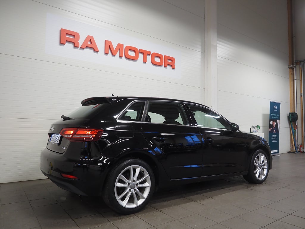 Audi A3 Sportback 1.0 TFSI 115hk P-Sensorer Farthållare 2017