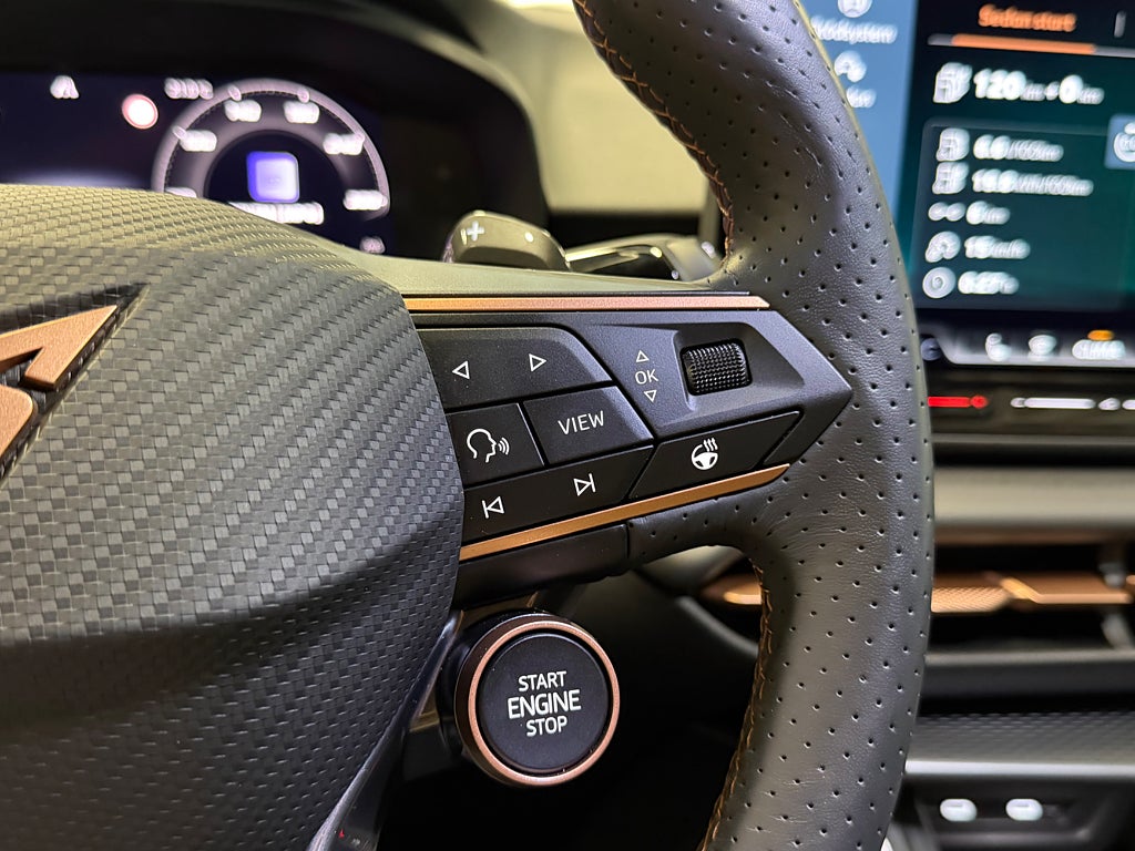 Cupra Terramar e-Hybrid 204 HK DRAG ada-fart B- kamera Värmare Carplay bild 20