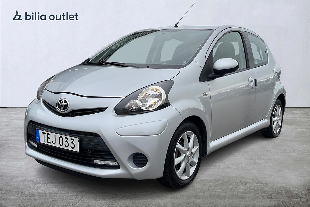 Toyota Aygo 1.0 VVT-i MultiMode 68hk / Bluetooth Värmare 3 Brukare