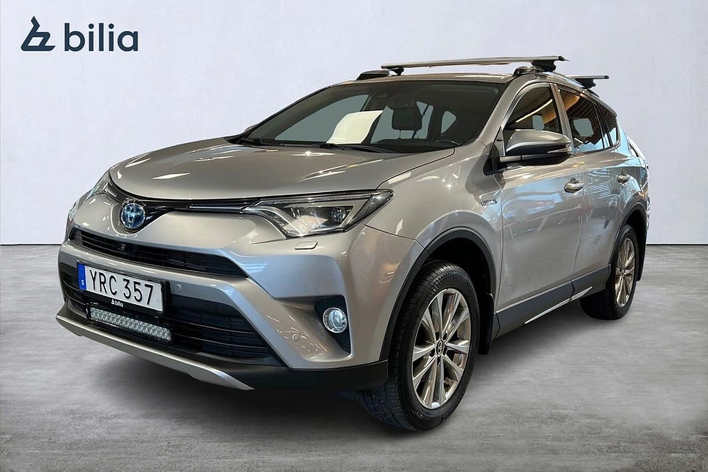 Toyota RAV4 2,5 HSD AWD Executive Dragkrok LED-Ramp Navi
