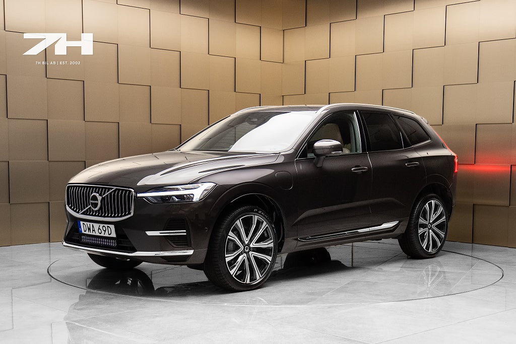 Volvo XC60 T6 Plug-In AWD Plus Bright Edition / Luftfjädring / B&W