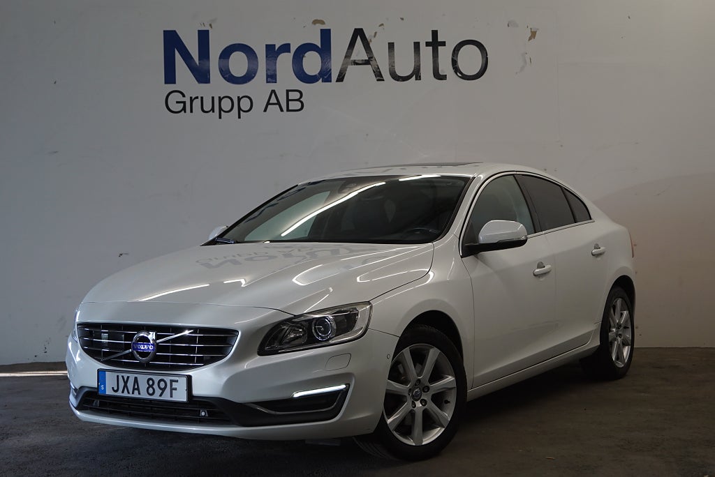 Volvo S60 D3 150HK AUT SUMMUM B-KAM EU6 NY-KAMREM LÄDER TAKLUCKA