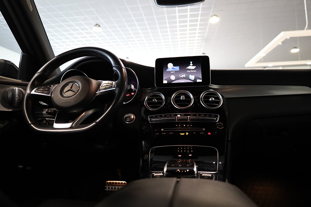 Mercedes-Benz GLC 250 d 4MATIC AUT Drag Värmare Burmester Kamera Navi