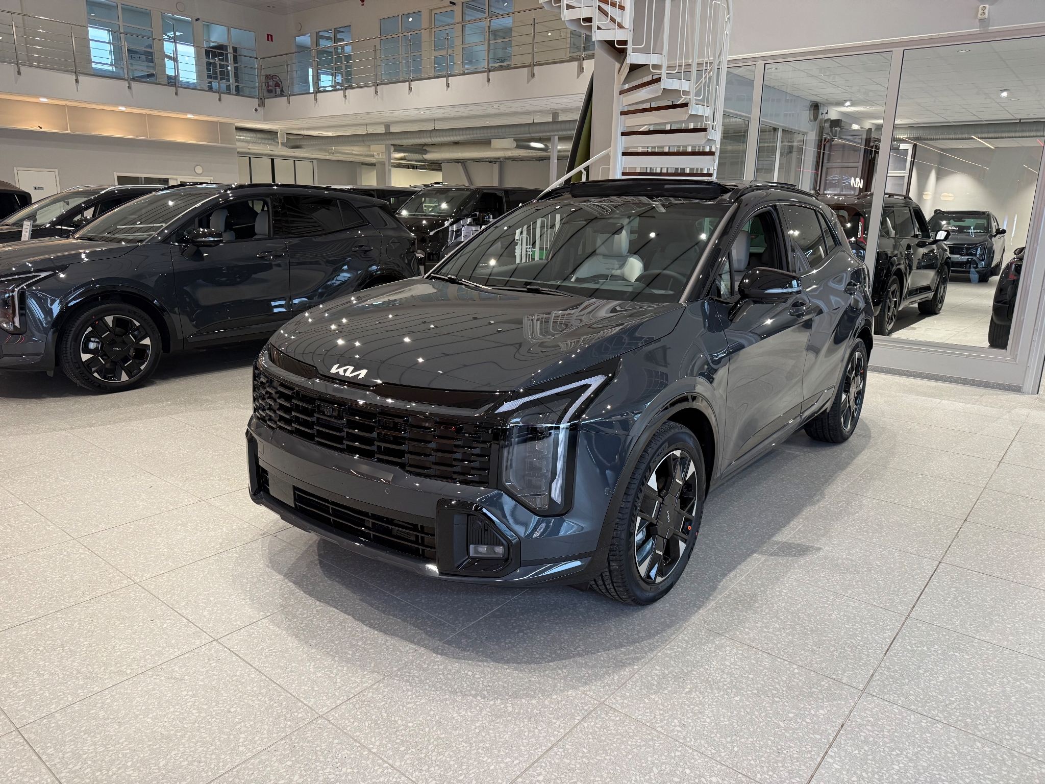 Kia Sportage PHEV GT-Line 291HK 2026, photo 3/10